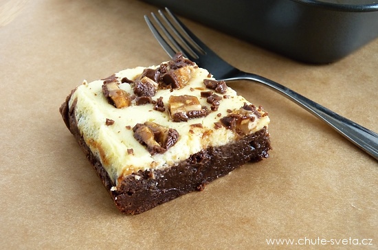 snickers cheesecake brownies